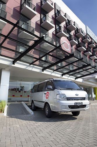 Amaris Hotel Bandara Soekarno Hatta Tangerang Exterior foto